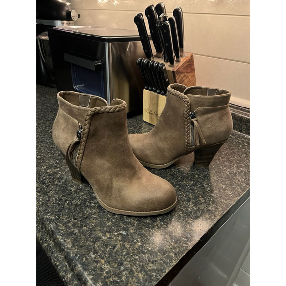 New Torrid Braided Cone Heel Bootie (WW) - Picture 10 of 10